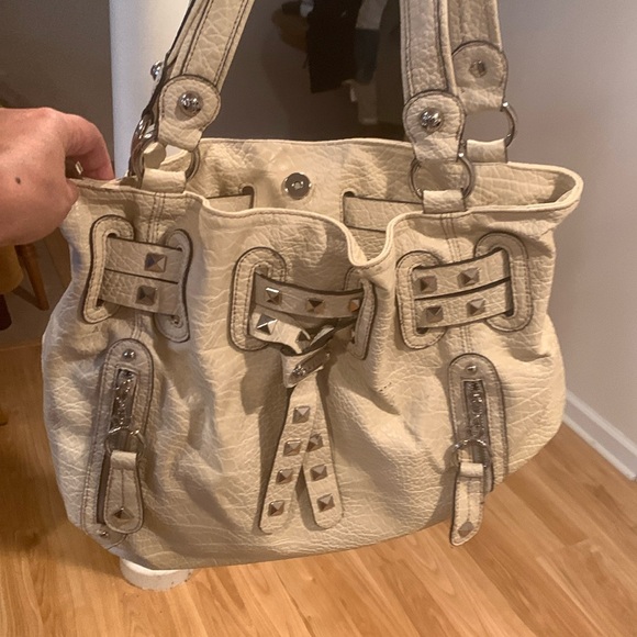 Cream Color hand/shoulder handbag - Picture 1 of 12